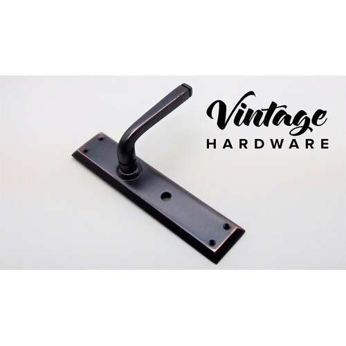 DOOR HANDLES & KNOBS HAMPTON RANGE