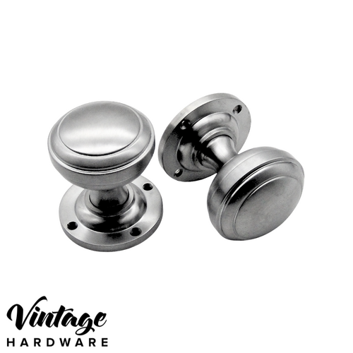SATIN CHROME, COLONIAL KNOB SET