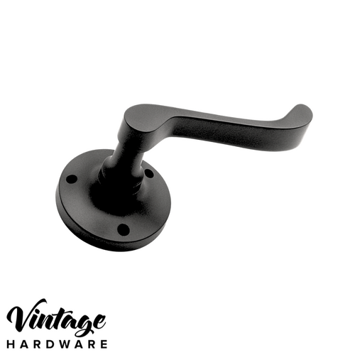 MATT BLACK VICTORIAN LEVER ON ROUND ROSE